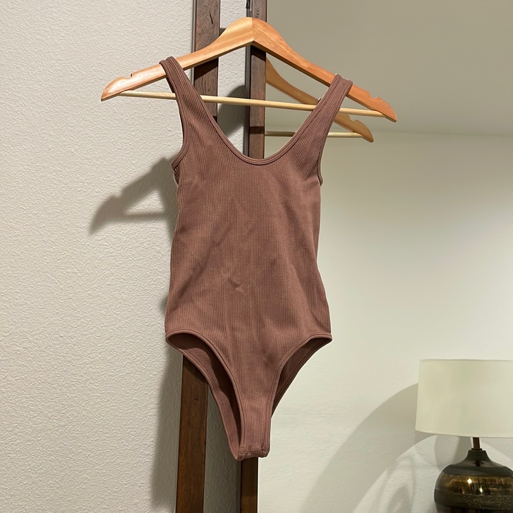 Zara Ribbed Body Suit size XS
